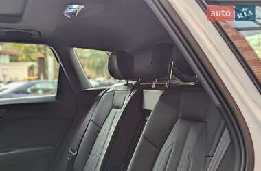 Внедорожник / Кроссовер Audi Q4 e-tron 2025 в 