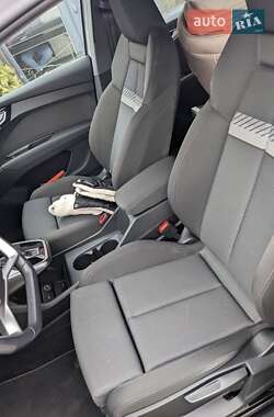 Внедорожник / Кроссовер Audi Q4 e-tron 2021 в 
