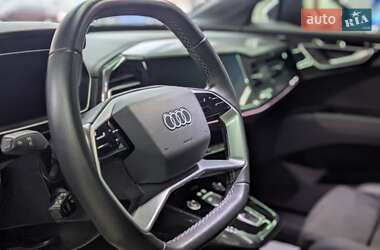 Внедорожник / Кроссовер Audi Q4 e-tron 2023 в 