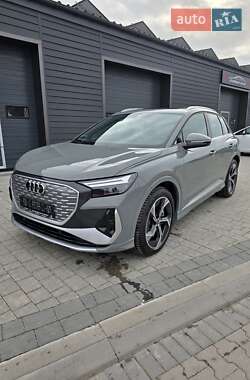 Внедорожник / Кроссовер Audi Q4 e-tron 2024 в 