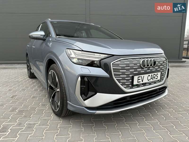 Позашляховик / Кросовер Audi Q4 e-tron 2024 в 