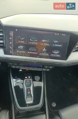 Внедорожник / Кроссовер Audi Q4 e-tron 2023 в 