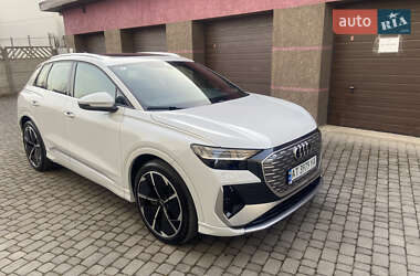 Внедорожник / Кроссовер Audi Q4 e-tron 2023 в 