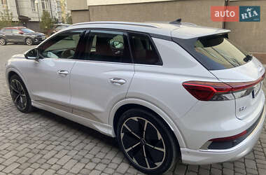 Внедорожник / Кроссовер Audi Q4 e-tron 2023 в 