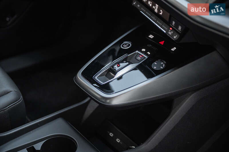 Внедорожник / Кроссовер Audi Q4 e-tron 2021 в Одессе