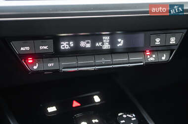 Внедорожник / Кроссовер Audi Q4 e-tron 2021 в 