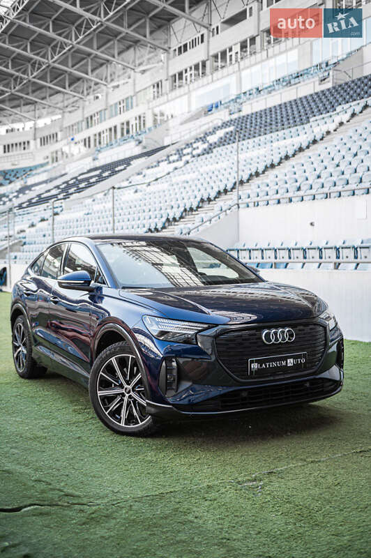 Внедорожник / Кроссовер Audi Q4 e-tron 2021 в Одессе