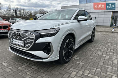 Внедорожник / Кроссовер Audi Q4 e-tron 2023 в Львове