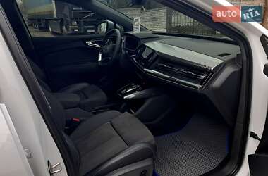 Внедорожник / Кроссовер Audi Q4 e-tron 2023 в 