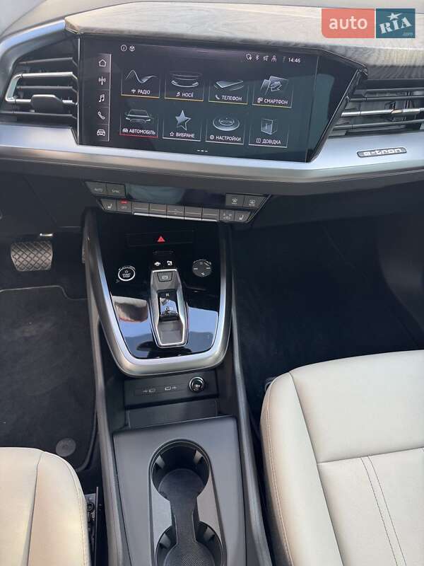 Внедорожник / Кроссовер Audi Q4 e-tron 2023 в Днепре