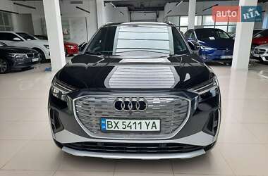 Позашляховик / Кросовер Audi Q4 e-tron 2023 в 