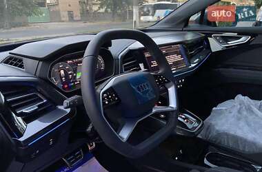 Внедорожник / Кроссовер Audi Q4 e-tron 2025 в 