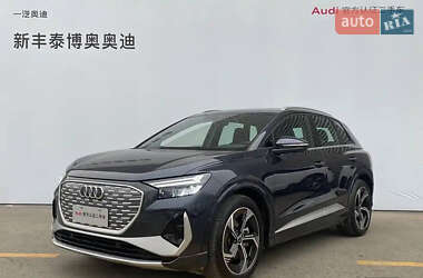 Внедорожник / Кроссовер Audi Q4 e-tron 2023 в 