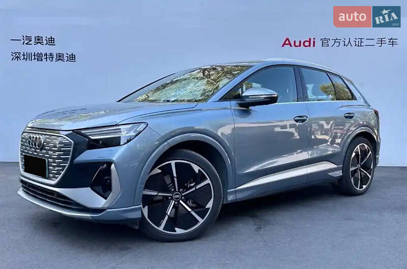 Внедорожник / Кроссовер Audi Q4 e-tron 2023 в 