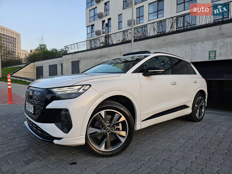 Внедорожник / Кроссовер Audi Q4 e-tron 2023 в Львове