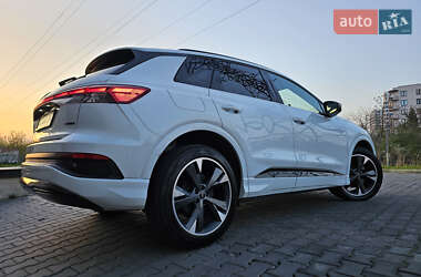 Внедорожник / Кроссовер Audi Q4 e-tron 2023 в 