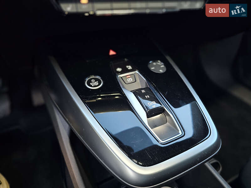 Внедорожник / Кроссовер Audi Q4 e-tron 2023 в Львове