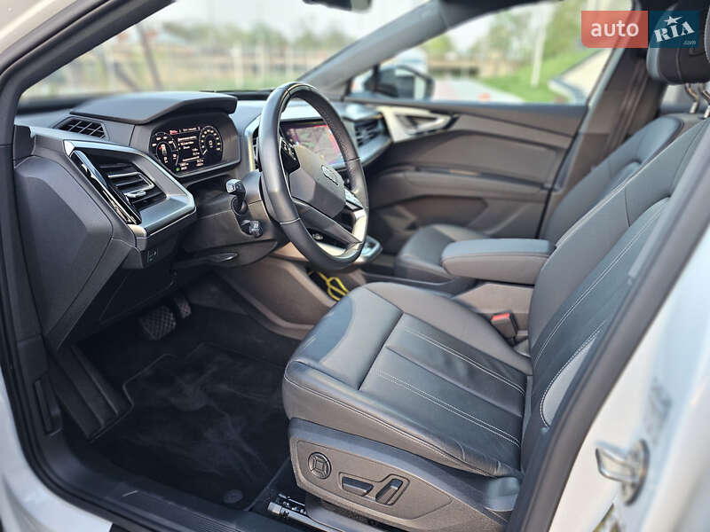 Внедорожник / Кроссовер Audi Q4 e-tron 2023 в Львове