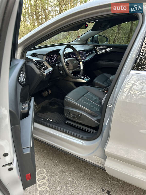 Внедорожник / Кроссовер Audi Q4 e-tron 2023 в Белой Церкви