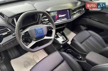 Позашляховик / Кросовер Audi Q4 e-tron 2025 в 