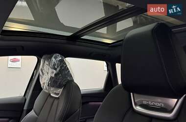 Внедорожник / Кроссовер Audi Q4 e-tron 2025 в 