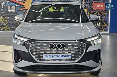 Позашляховик / Кросовер Audi Q4 e-tron 2025 в 