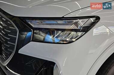 Позашляховик / Кросовер Audi Q4 e-tron 2025 в 