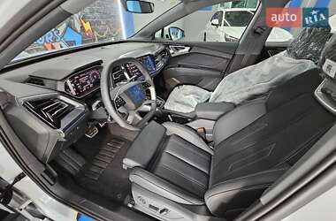 Позашляховик / Кросовер Audi Q4 e-tron 2025 в 