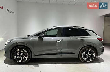 Внедорожник / Кроссовер Audi Q4 e-tron 2023 в 
