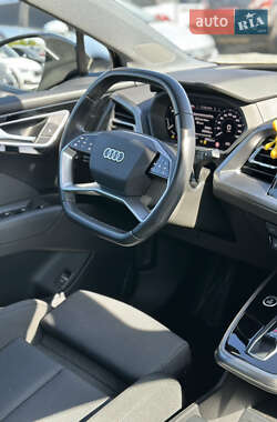 Внедорожник / Кроссовер Audi Q4 e-tron 2021 в 