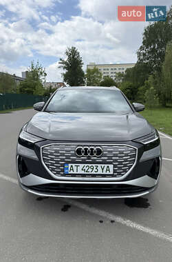 Внедорожник / Кроссовер Audi Q4 e-tron 2023 в 