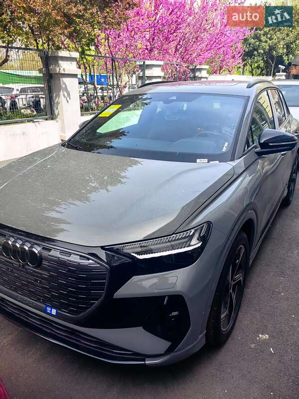 Audi Q4 e-tron 2025