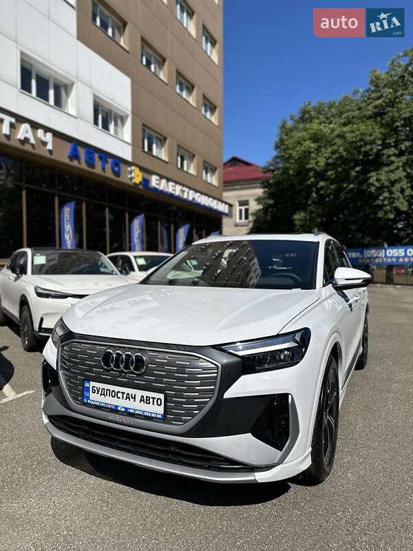 Позашляховик / Кросовер Audi Q4 e-tron 2025 в Києві