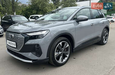 Позашляховик / Кросовер Audi Q4 e-tron 2022 в Києві
