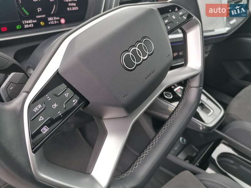 Позашляховик / Кросовер Audi Q4 e-tron 2023 в Мукачевому