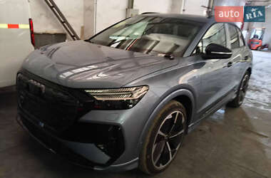 Внедорожник / Кроссовер Audi Q4 e-tron 2024 в Киеве