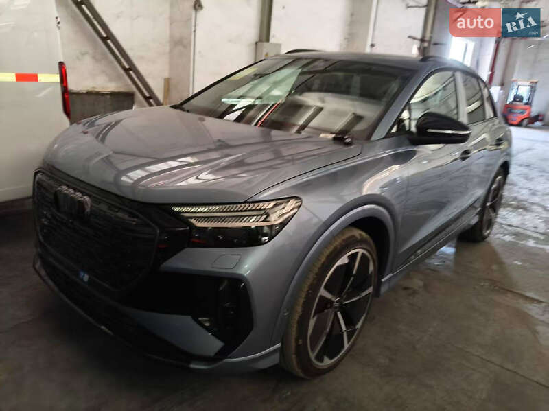 Внедорожник / Кроссовер Audi Q4 e-tron 2024 в 