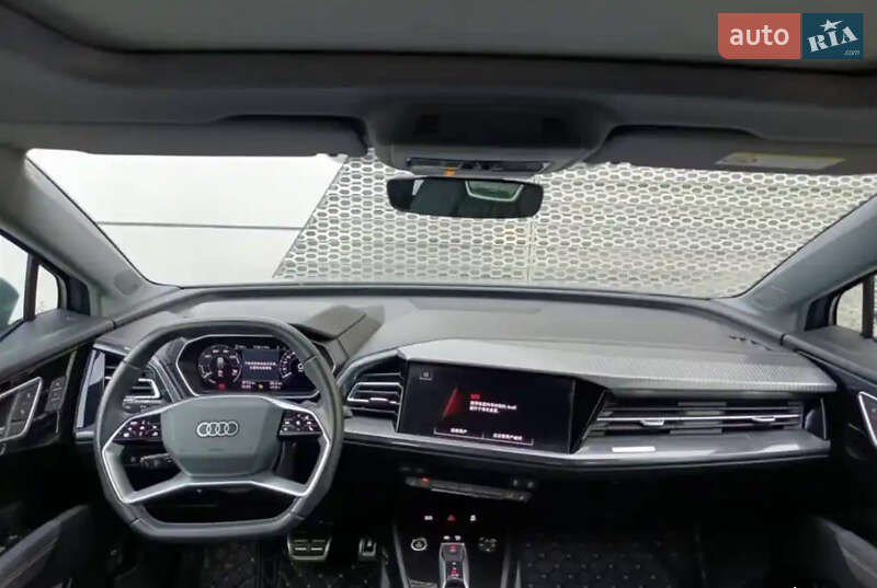 Внедорожник / Кроссовер Audi Q4 e-tron 2023 в Киеве фото 13 Внедорожник / Кроссовер Audi Q4 e-tron 2023 в Киеве