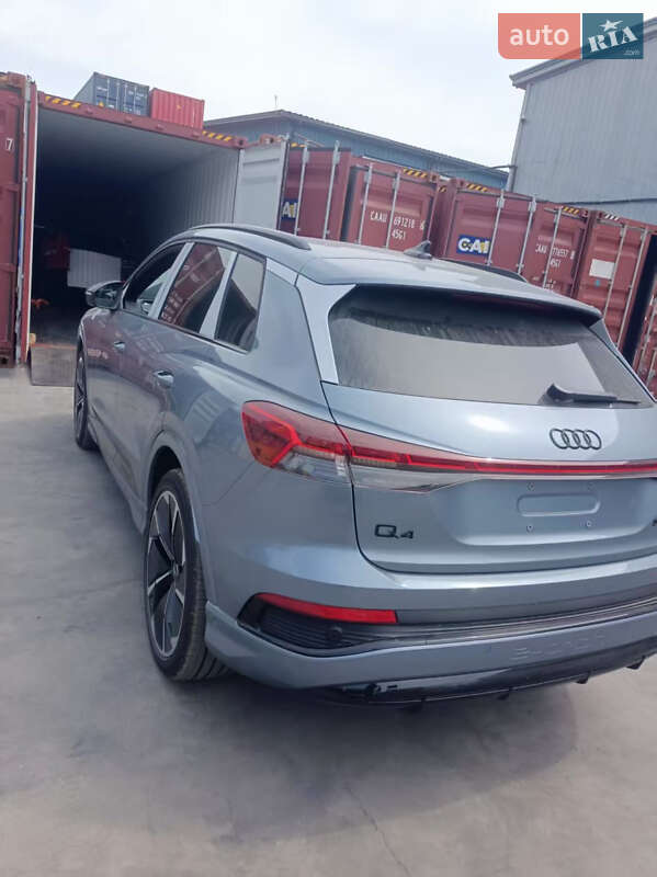 Позашляховик / Кросовер Audi Q4 e-tron 2024 в Львові