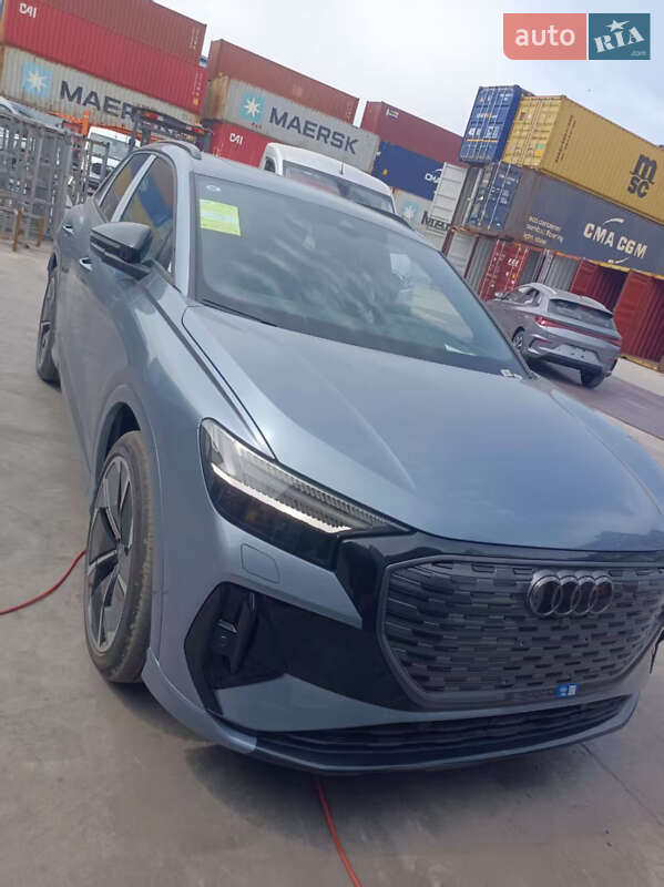 Позашляховик / Кросовер Audi Q4 e-tron 2024 в Львові