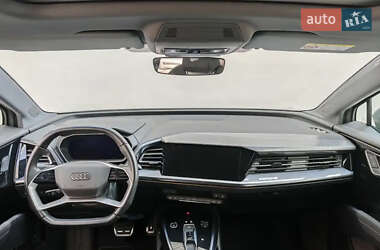 Внедорожник / Кроссовер Audi Q4 e-tron 2023 в 