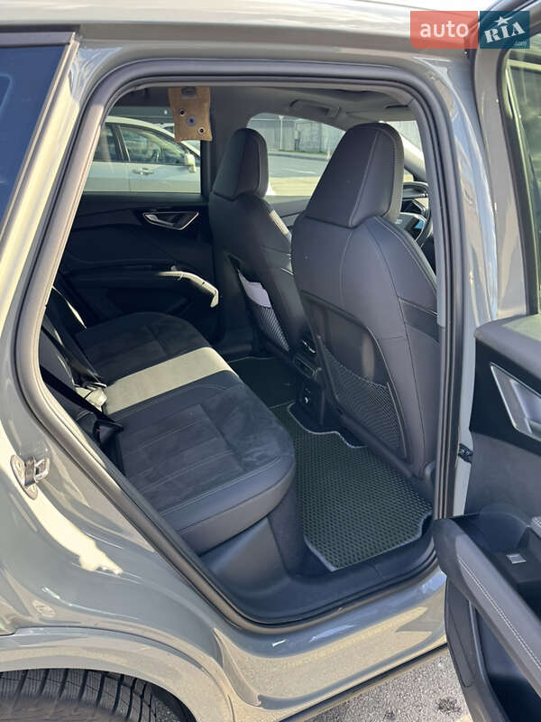 Внедорожник / Кроссовер Audi Q4 e-tron 2023 в Киеве фото 16 Внедорожник / Кроссовер Audi Q4 e-tron 2023 в Киеве