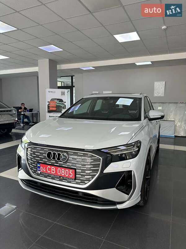 Audi Q4 e-tron 2023
