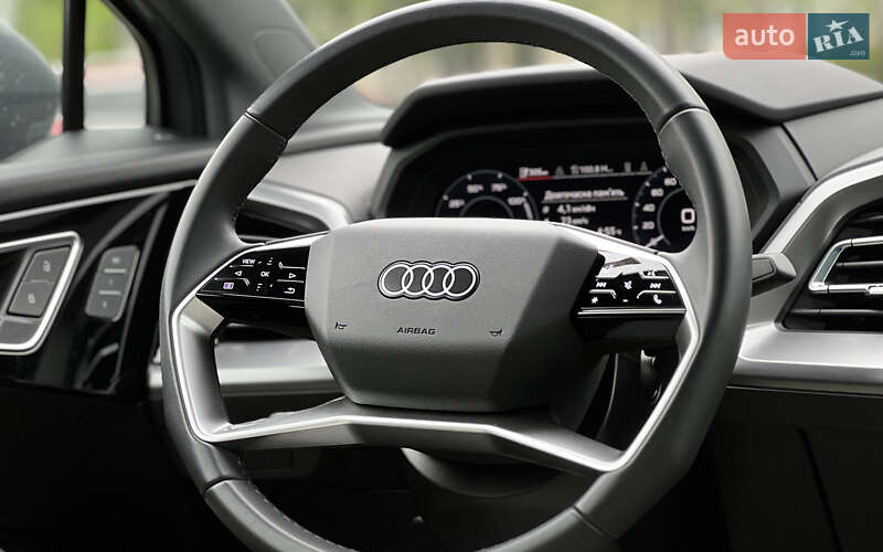 Позашляховик / Кросовер Audi Q4 e-tron 2023 в Львові