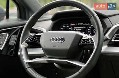 Внедорожник / Кроссовер Audi Q4 e-tron 2023 в 