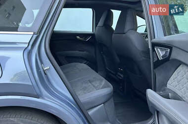 Внедорожник / Кроссовер Audi Q4 e-tron 2023 в 