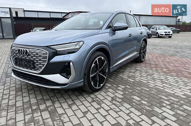 Внедорожник / Кроссовер Audi Q4 e-tron 2023 в 