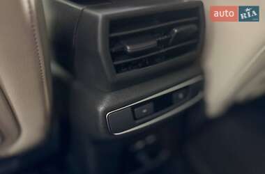 Внедорожник / Кроссовер Audi Q4 e-tron 2022 в 