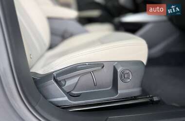 Внедорожник / Кроссовер Audi Q4 e-tron 2022 в 