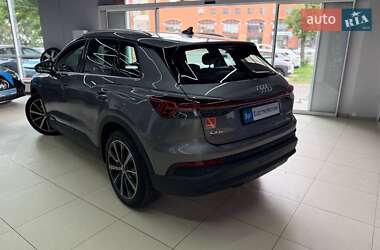 Внедорожник / Кроссовер Audi Q4 e-tron 2022 в 